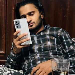 Meet your Posher, Zeshan